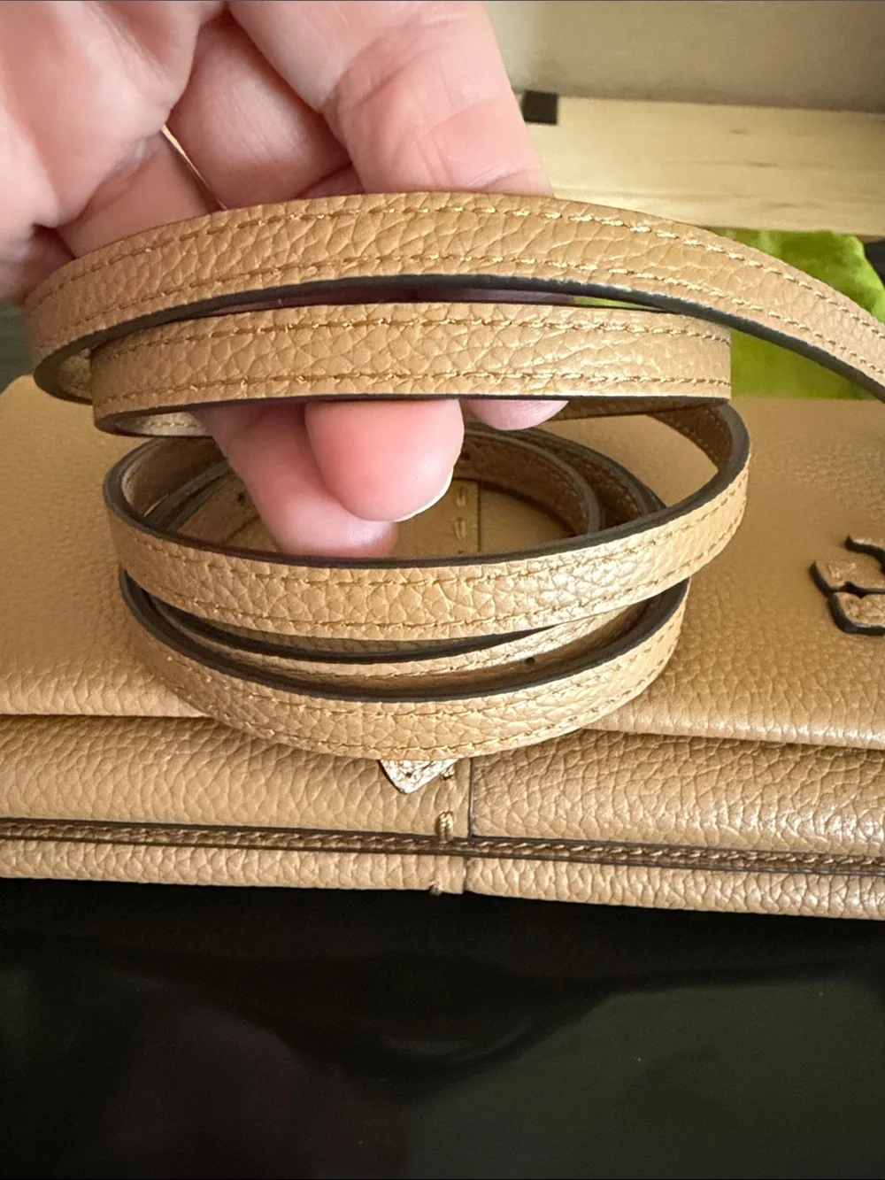 Tory Burch McGraw Tan Pebbled Leather Crossbody Wallet with Logo